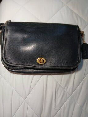 COACH Vintage classic bag with brass hardware, authentic circa 1980s